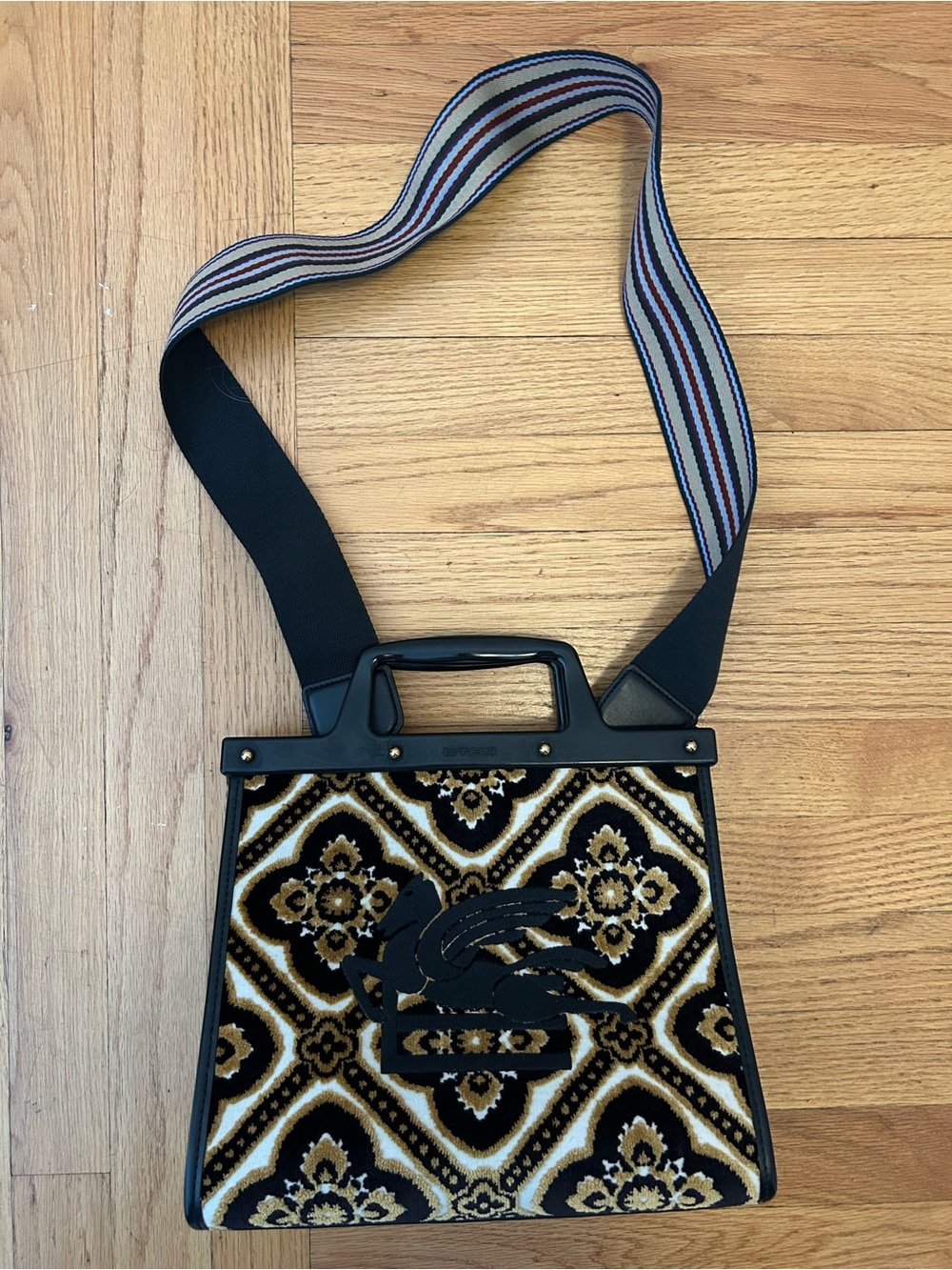 Etro Black and Gold Patterned logo Women's Shoulder Bag
